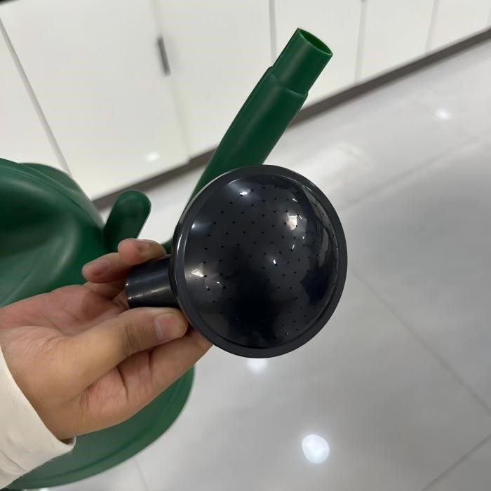 2 cheap green flower watering can 2 cheap green flower watering can